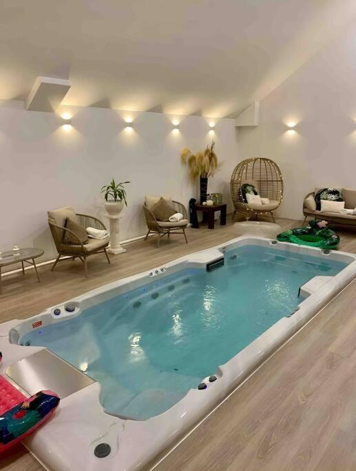 Island Seaview Villa With Swim Spa & Sauna Rothesay Exterior photo